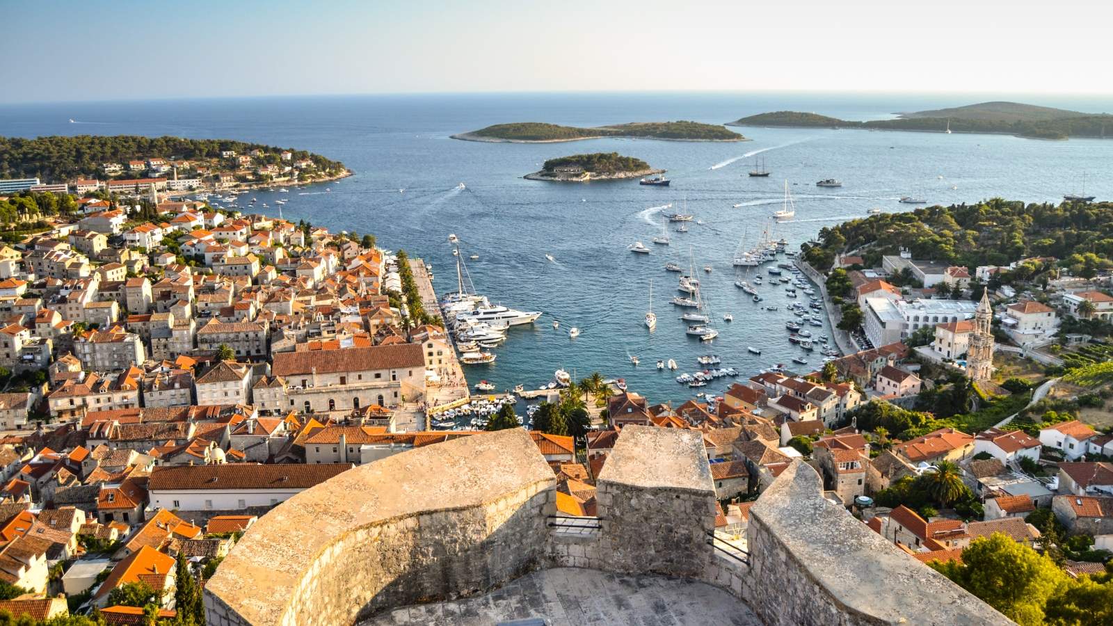 Hvar putovanje