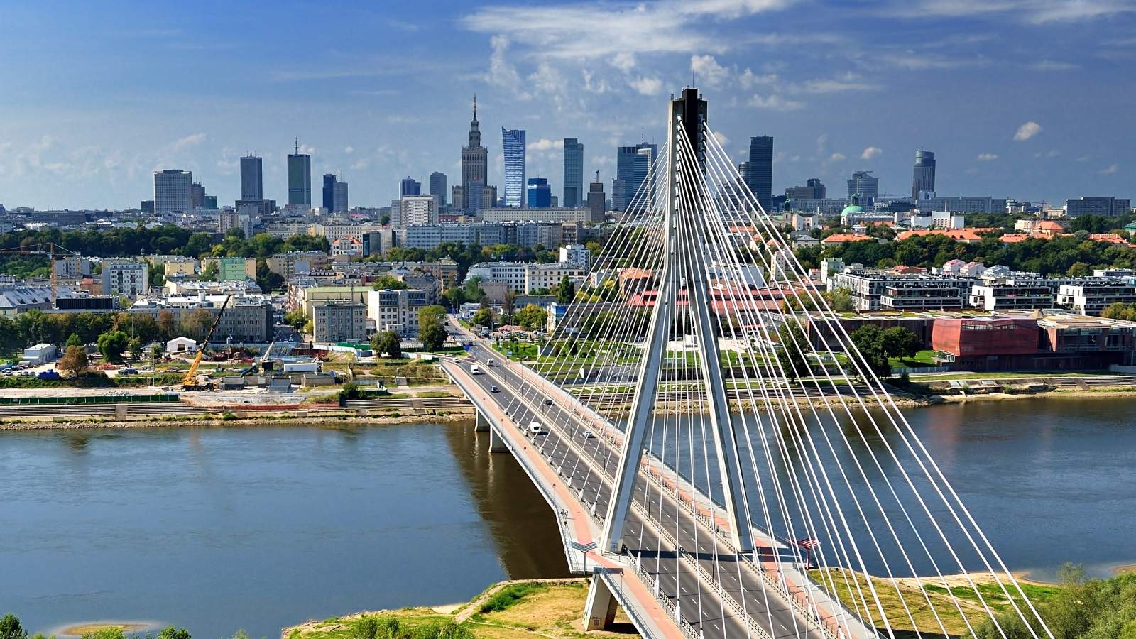 Varsava-Poljska-grad-most-panorama-city-break-gradovi-Evrope-1.jpg